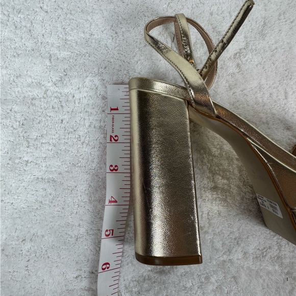 Steve Madden Lia Platform Heel in Gold Size 7 New - Picture 4 of 11